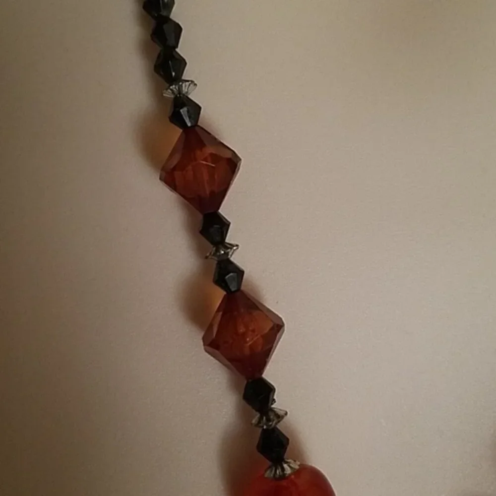 2 items - Vintage Murano earrings and Beaded fashion necklace - Picture 4 of 5